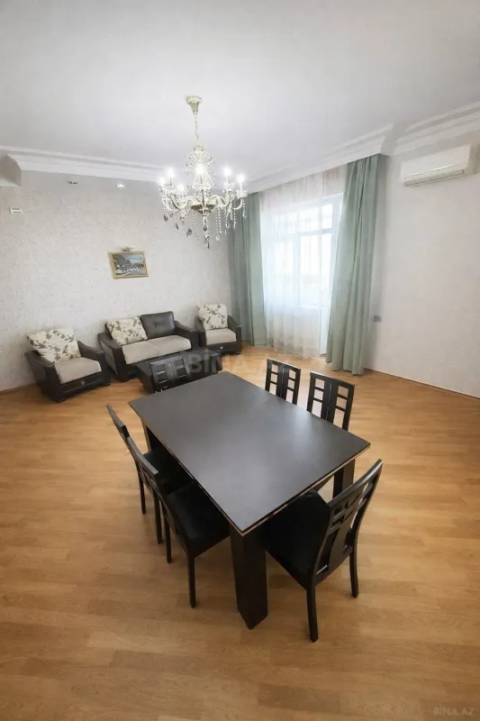 Kirayə verilir 2 otaqlı mənzil 85 m²