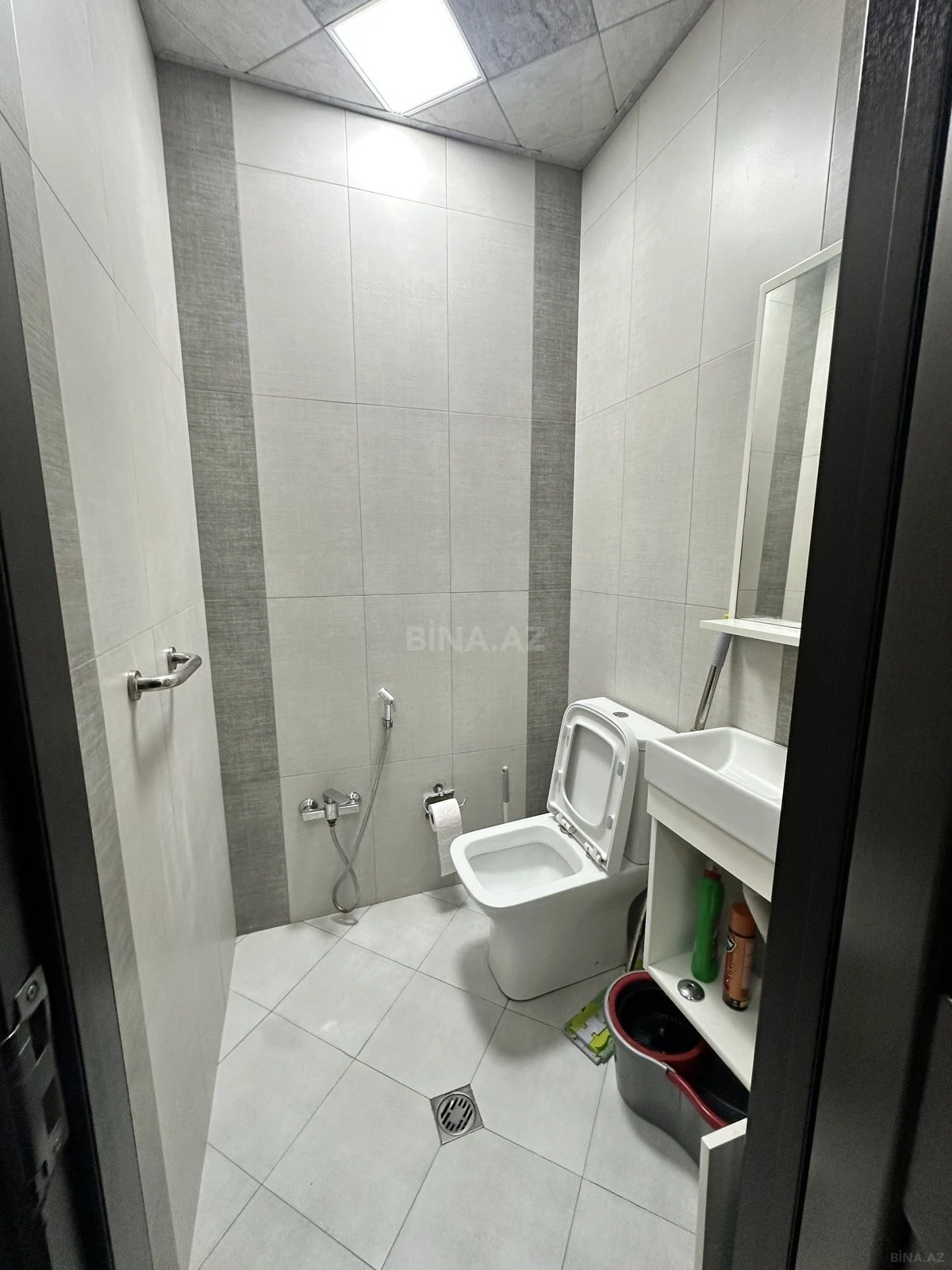 Satılır 2 otaqlı mənzil 68 m²