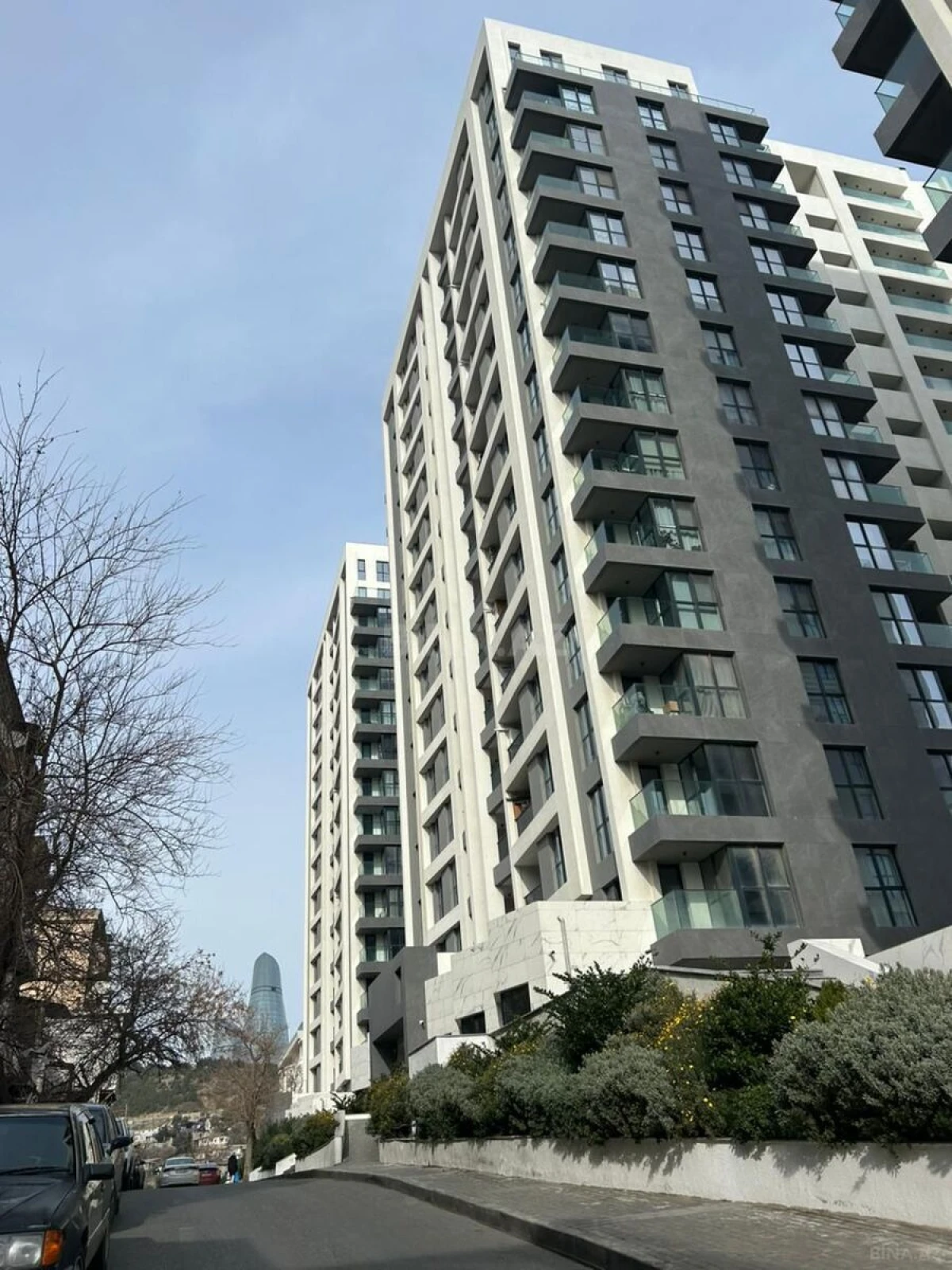 Kirayə verilir 2 otaqlı mənzil 85 m²