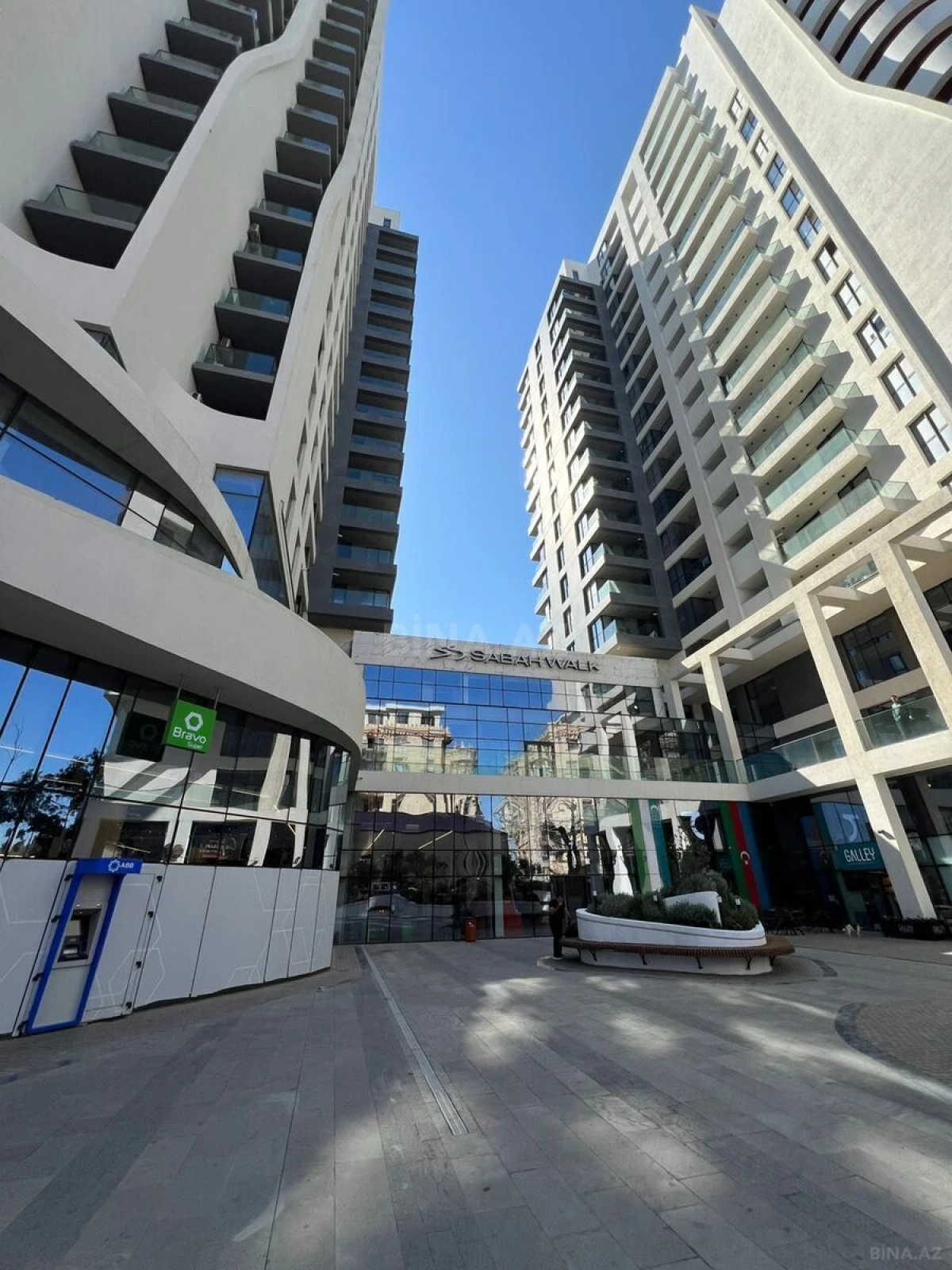 Kirayə verilir 2 otaqlı mənzil 85 m²