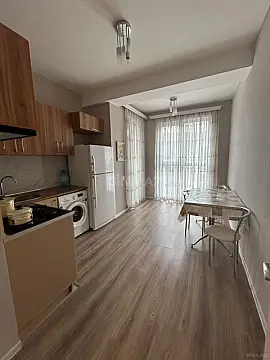 Kirayə verilir 2 otaqlı mənzil 85 m²