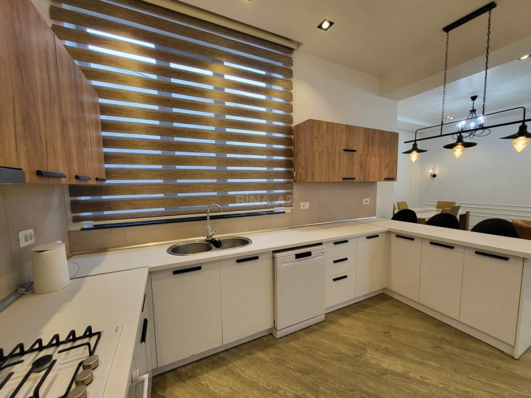 Satılır 4 otaqlı həyət evi 160 m²