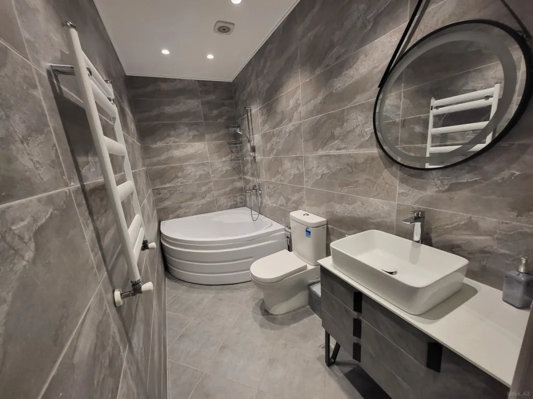 Satılır 4 otaqlı həyət evi 160 m²