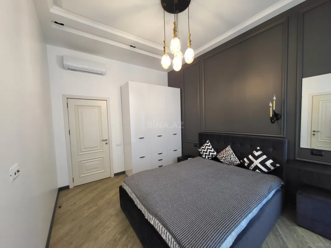 Satılır 4 otaqlı həyət evi 160 m²