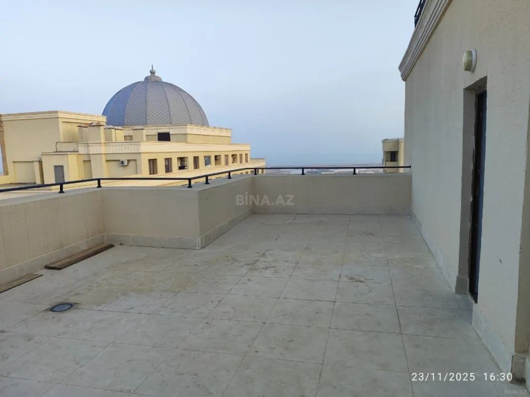 Satılır 2 otaqlı mənzil 135 m²