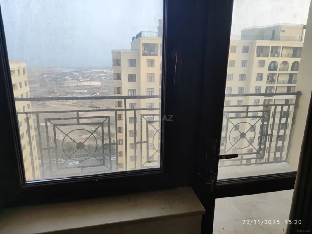 Satılır 2 otaqlı mənzil 135 m²