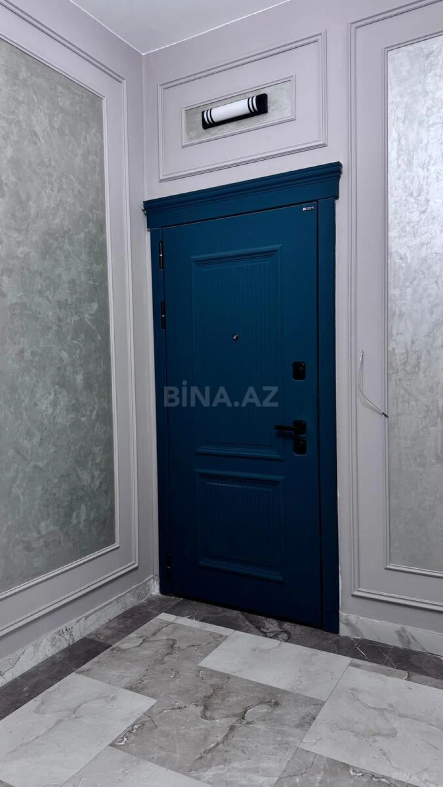 Satılır 3 otaqlı mənzil 132 m²