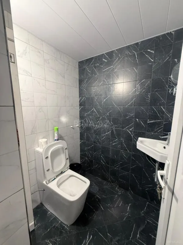 Kirayə verilir 2 otaqlı ofis 50 m²