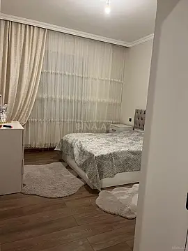Satılır 4 otaqlı həyət evi 200 m²