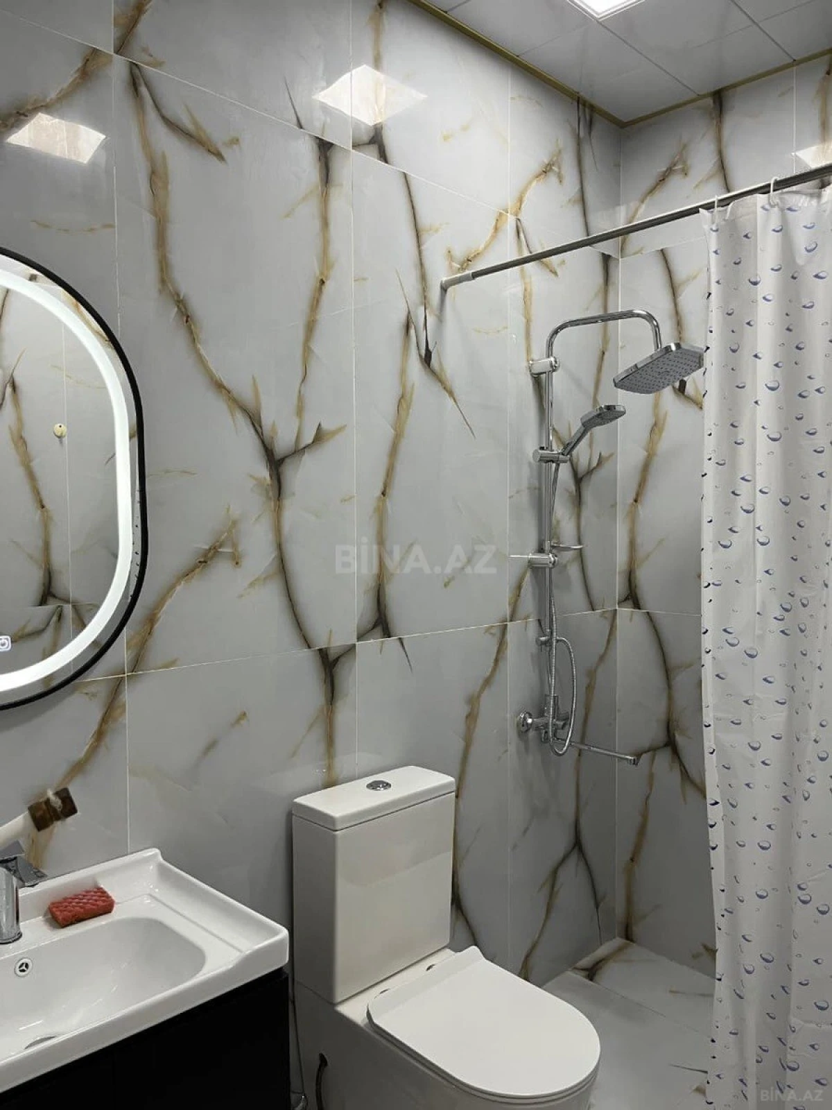 Satılır 4 otaqlı həyət evi 200 m²