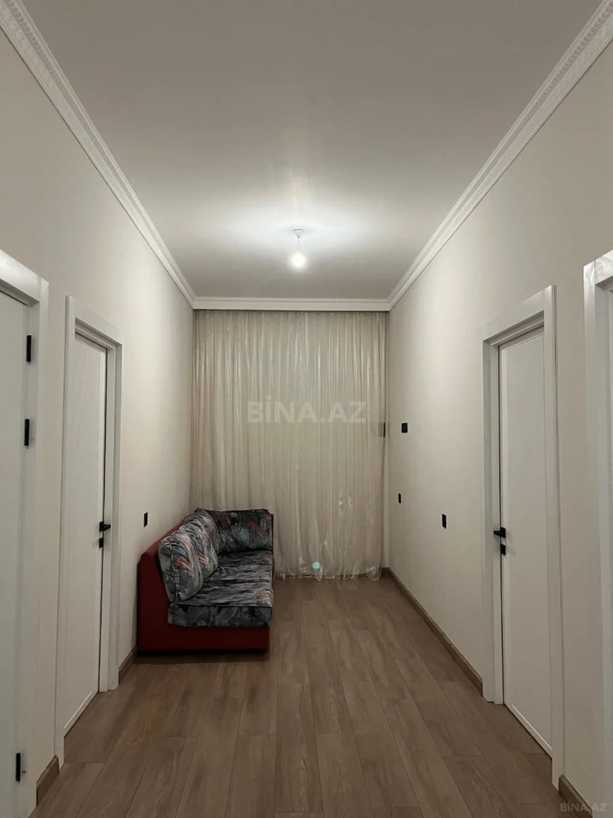 Satılır 4 otaqlı həyət evi 200 m²