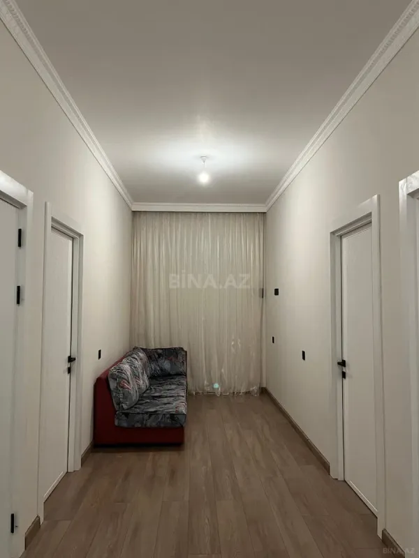 Satılır 4 otaqlı həyət evi 200 m²
