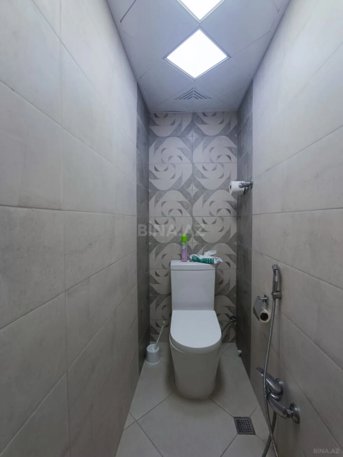 Satılır 2 otaqlı mənzil 65 m²