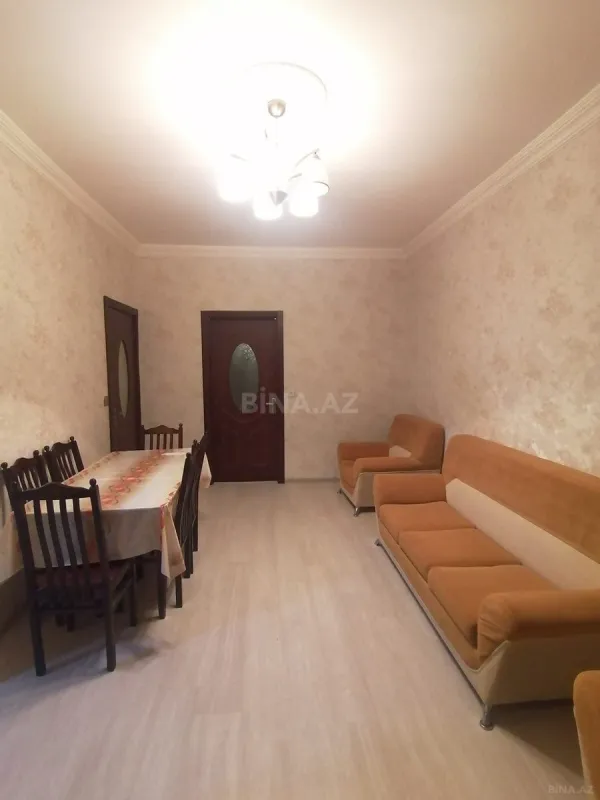 Kirayə verilir 2 otaqlı mənzil 60 m²