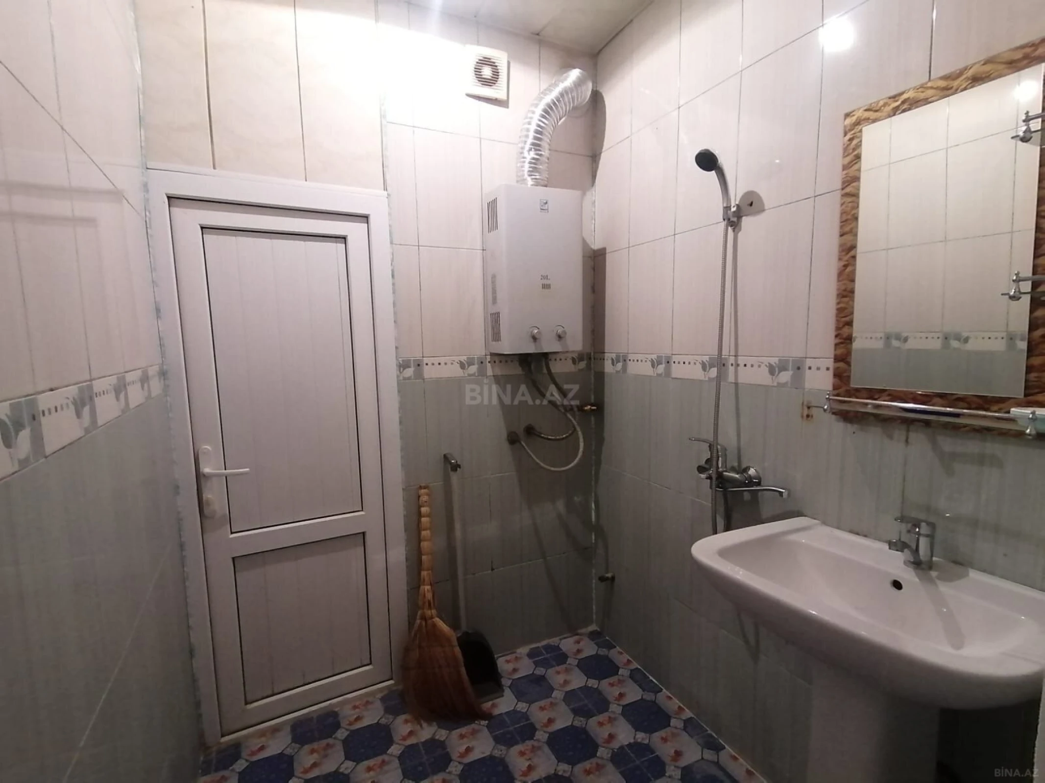 Kirayə verilir 2 otaqlı mənzil 60 m²