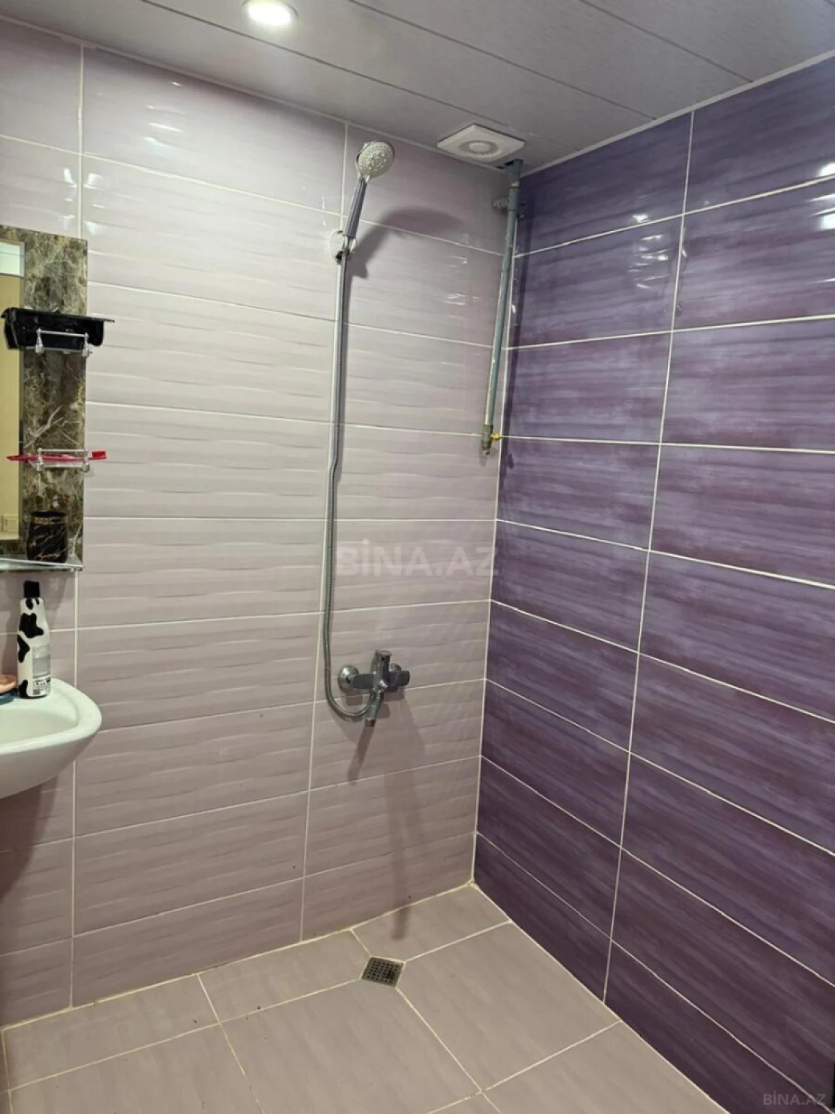Satılır 2 otaqlı mənzil 70 m²