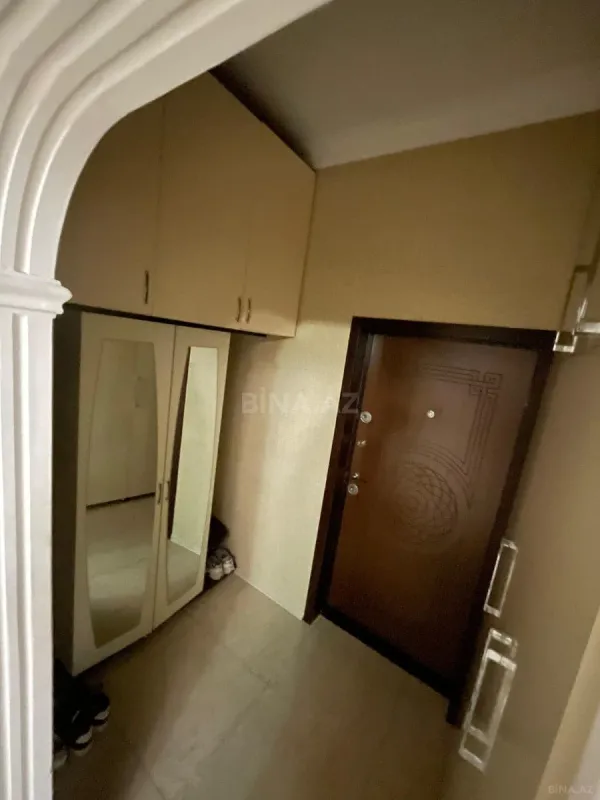 Kirayə verilir 4 otaqlı mənzil 125 m²