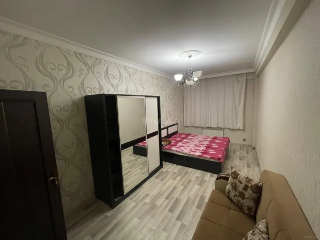 Kirayə verilir 4 otaqlı mənzil 125 m²