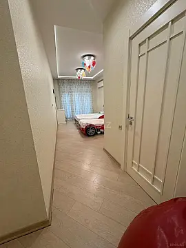 Kirayə verilir 4 otaqlı mənzil 200 m²
