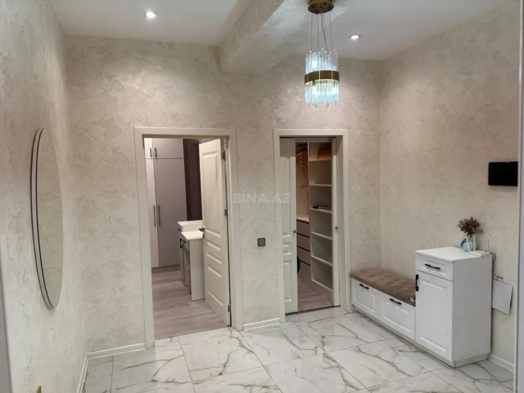 Kirayə verilir 2 otaqlı mənzil 110 m²