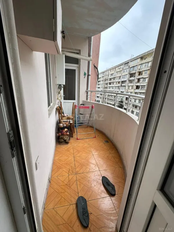 Satılır 2 otaqlı mənzil 71 m²