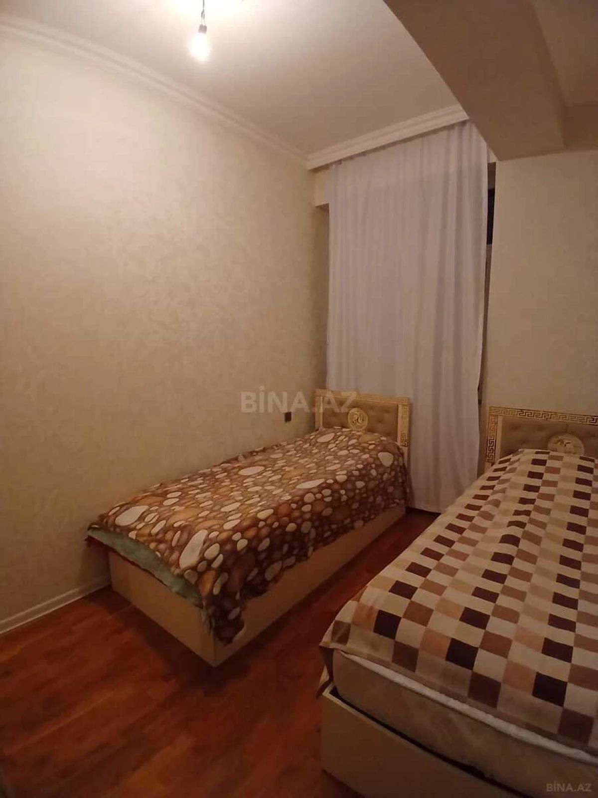 Satılır 2 otaqlı mənzil 68 m²