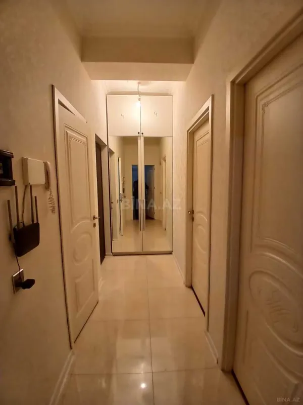 Satılır 2 otaqlı mənzil 68 m²