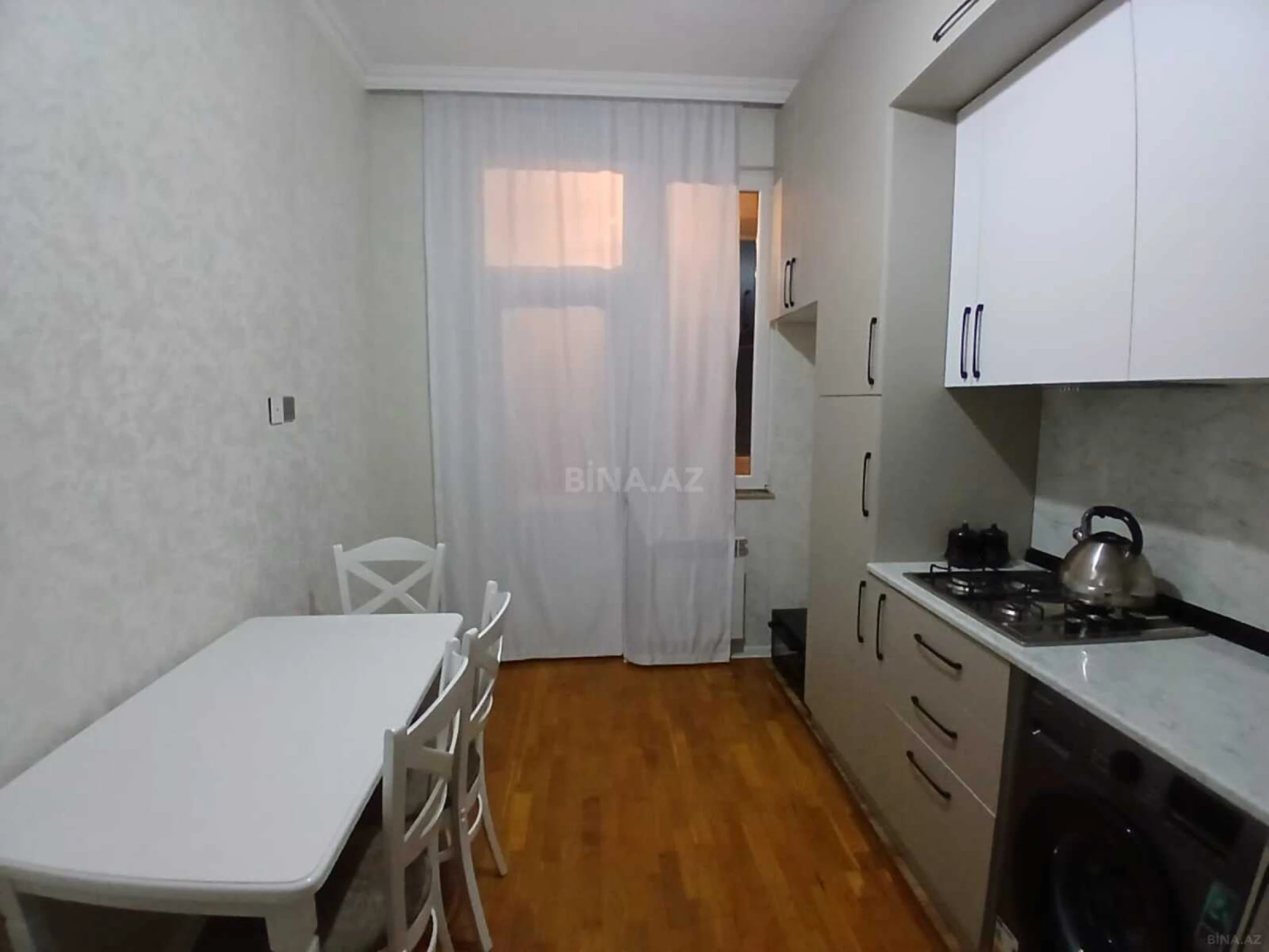 Satılır 2 otaqlı mənzil 68 m²