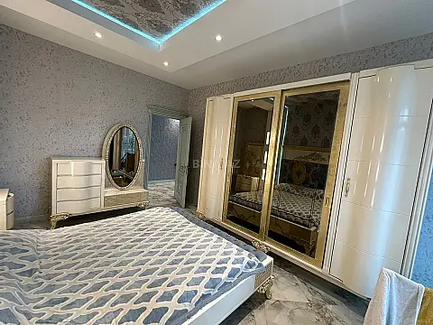 Satılır 3 otaqlı mənzil 148 m²