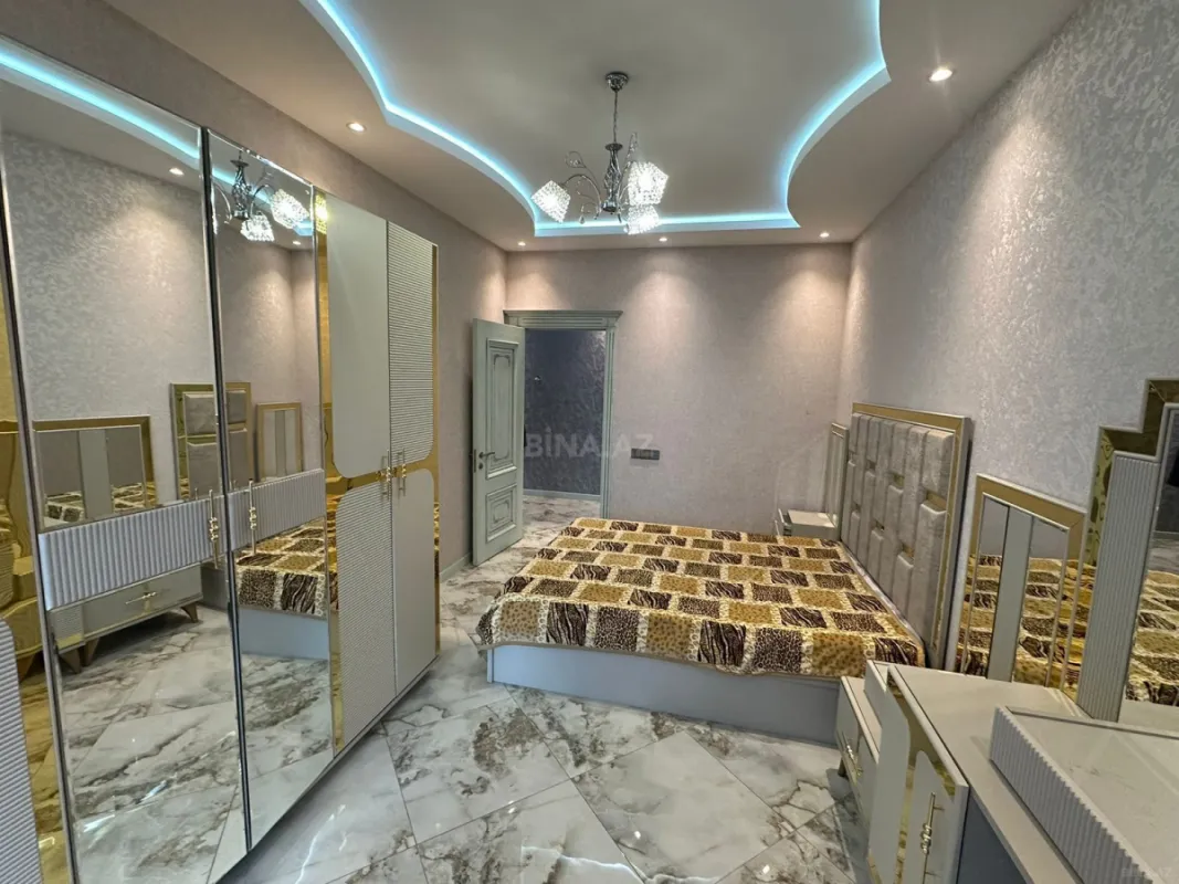 Satılır 3 otaqlı mənzil 148 m²