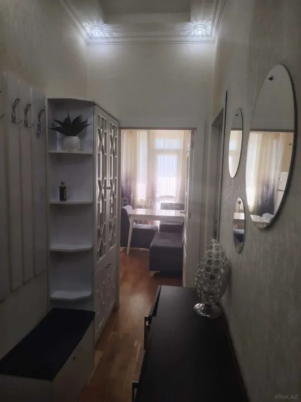 Kirayə verilir 1 otaqlı mənzil 55 m²