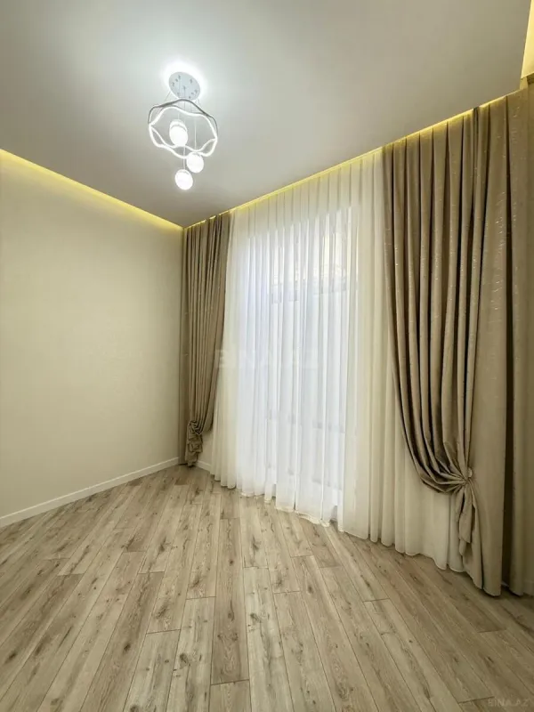 Satılır 4 otaqlı həyət evi 170 m²