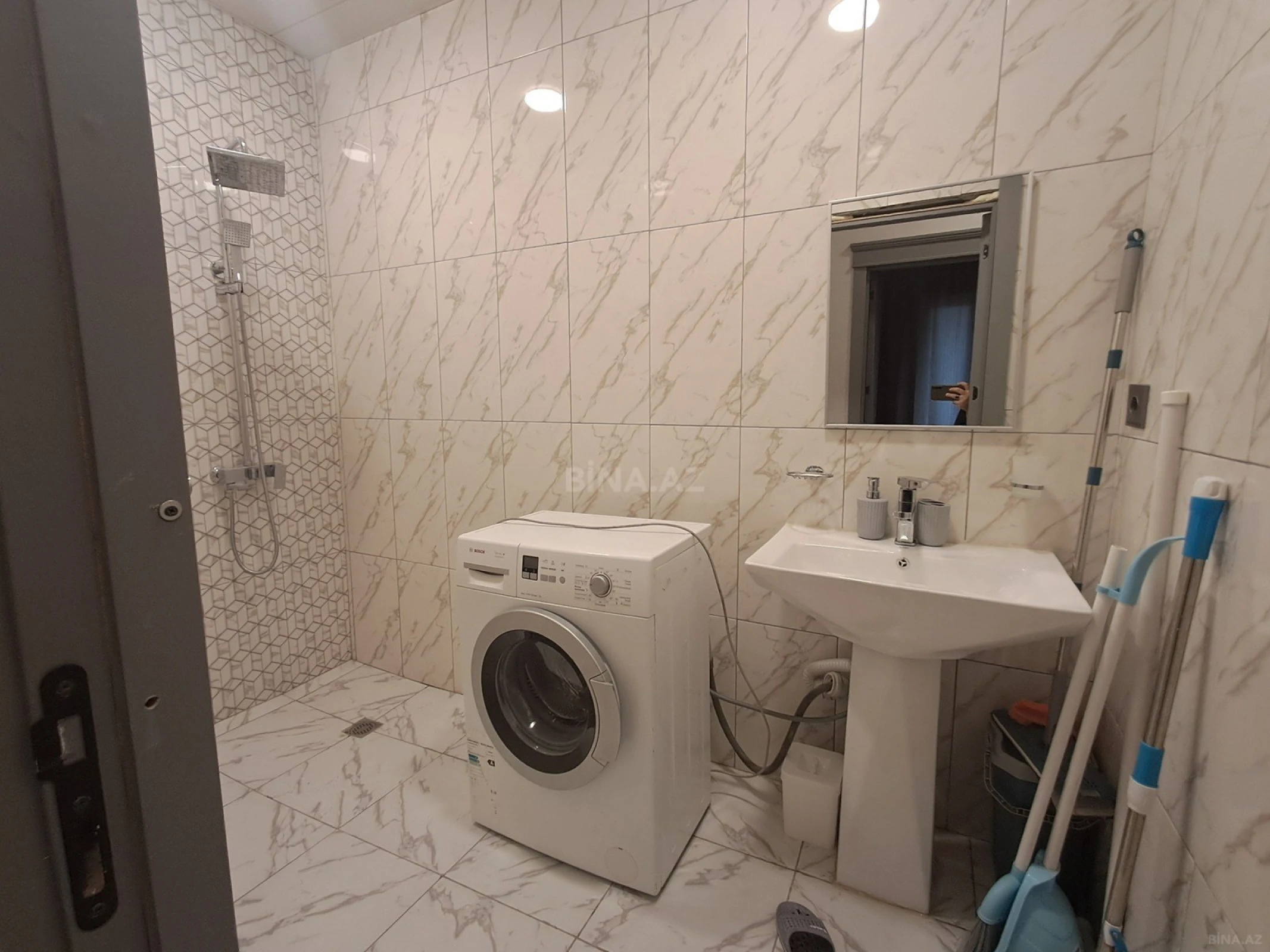 Kirayə verilir 3 otaqlı mənzil 83 m²