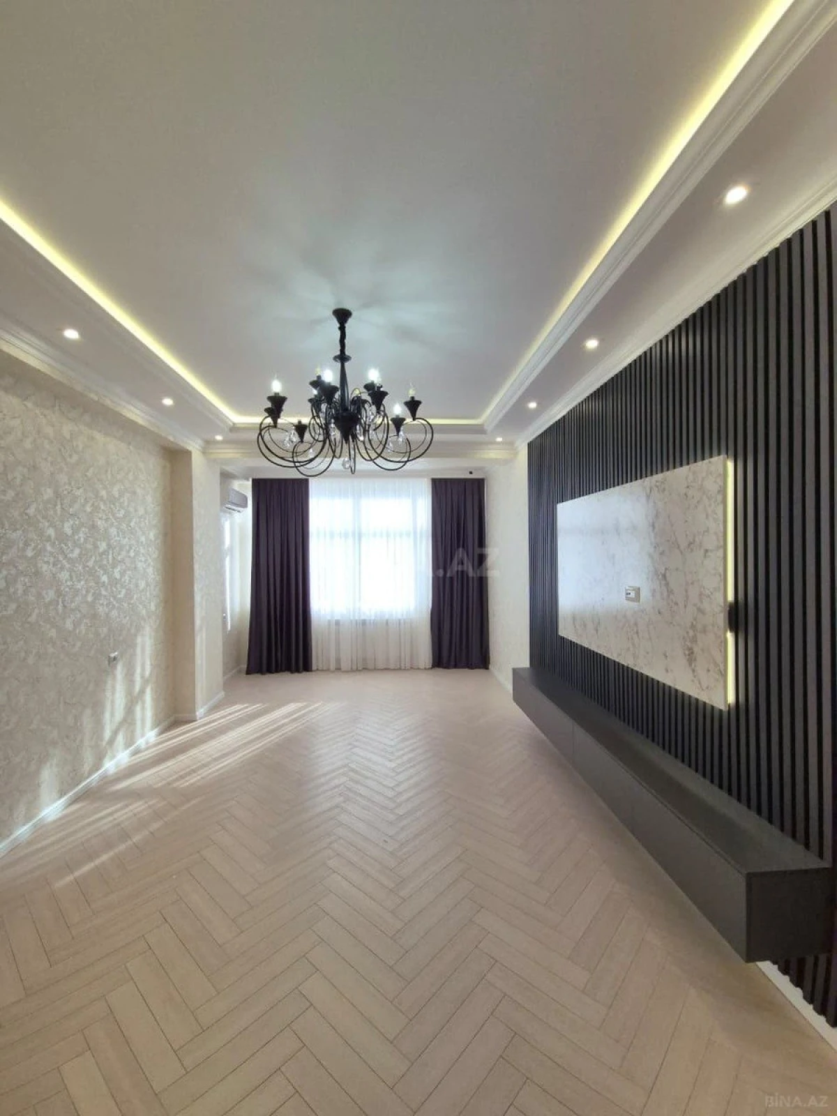 Satılır 4 otaqlı mənzil 133 m²