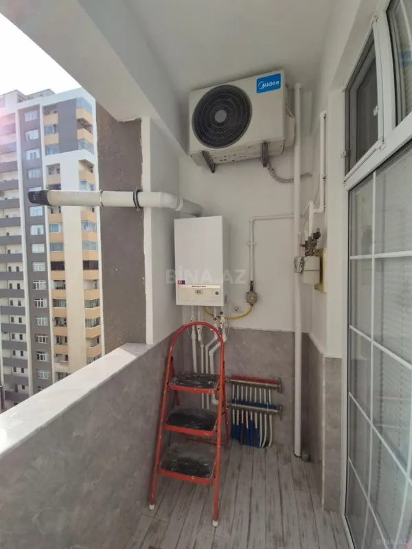 Satılır 4 otaqlı mənzil 133 m²