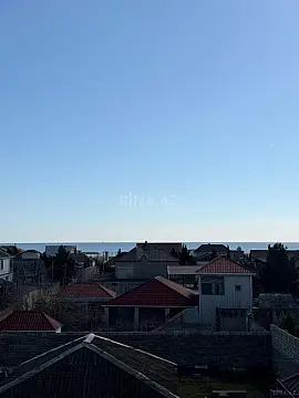 Satılır 6 otaqlı həyət evi 300 m²