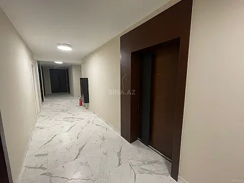 Satılır 4 otaqlı mənzil 165 m²