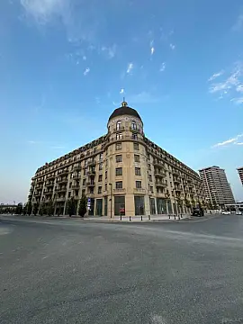 Satılır 4 otaqlı mənzil 200 m² — Bakı 4 otaq 200.00 m²