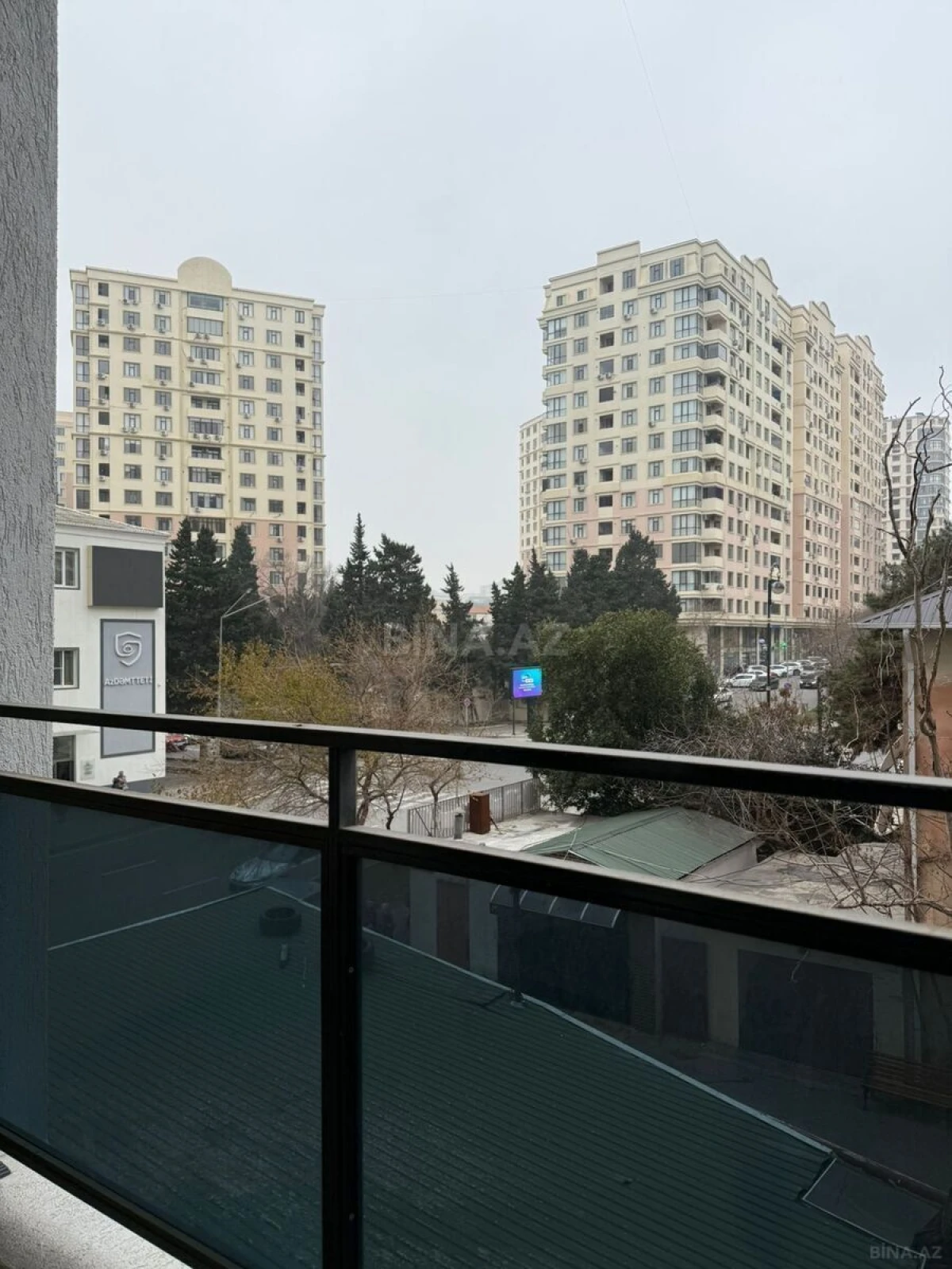 Satılır 2 otaqlı mənzil 65 m²