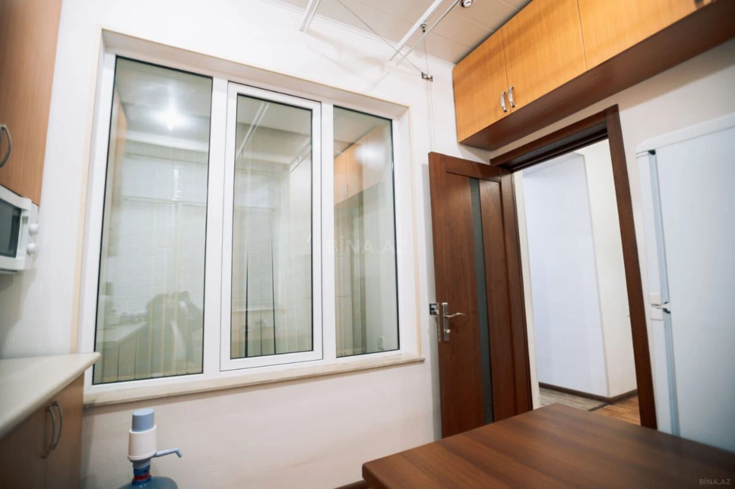 Kirayə verilir 3 otaqlı ofis 60 m²