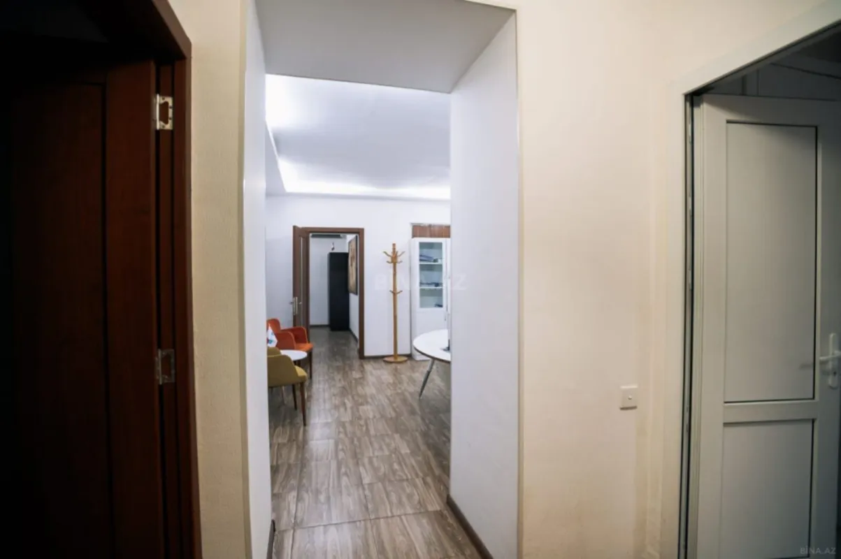 Kirayə verilir 3 otaqlı ofis 60 m²