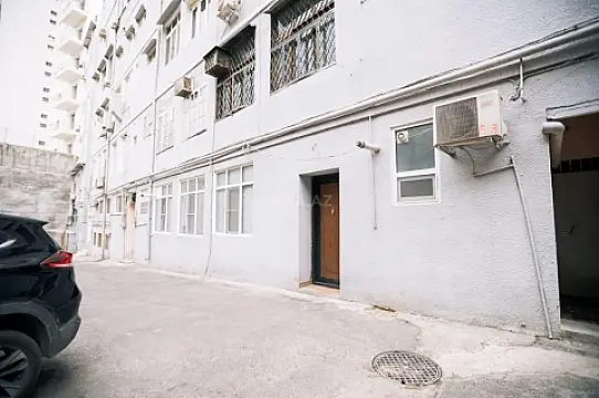 Kirayə verilir 3 otaqlı ofis 60 m²