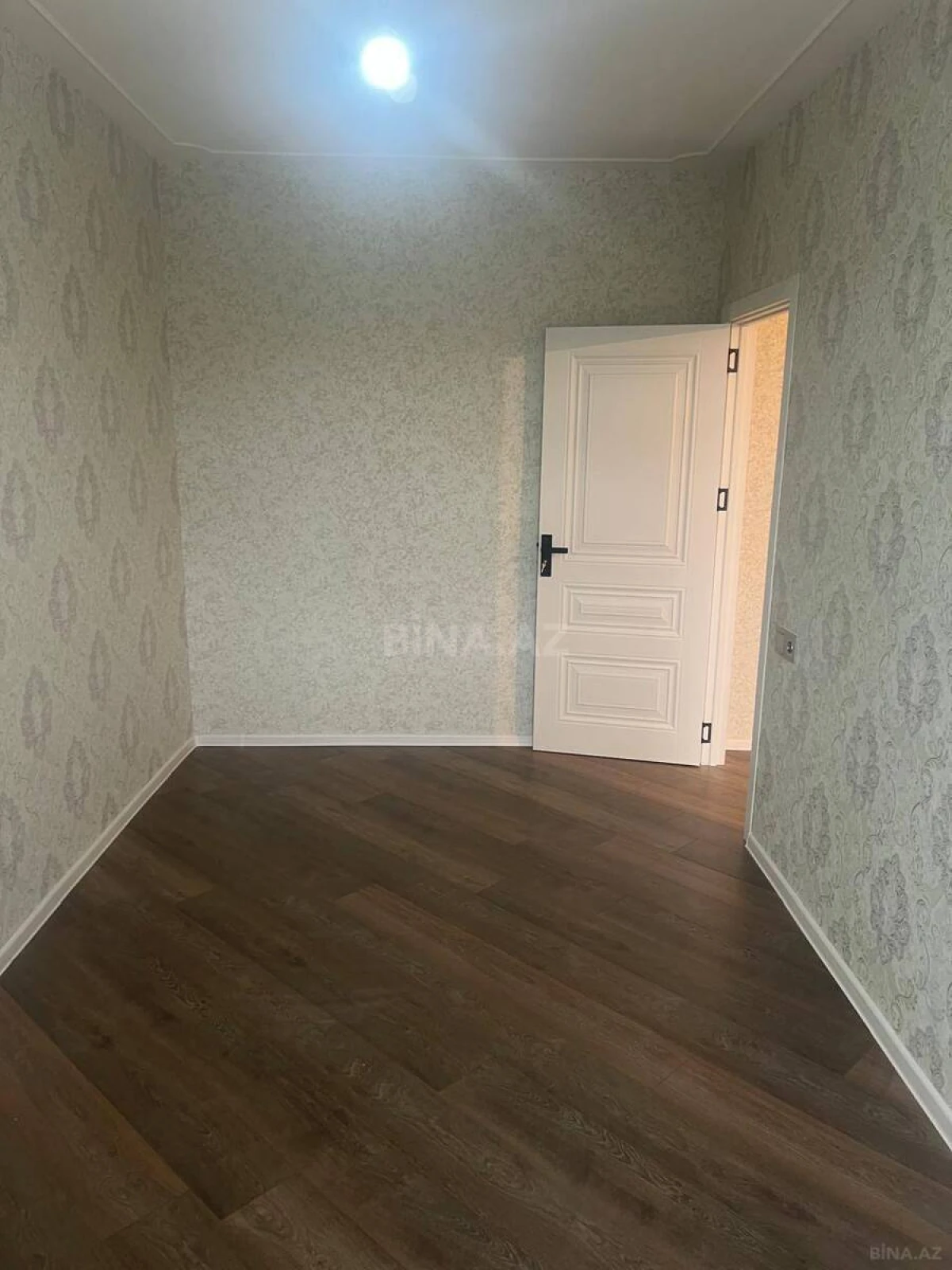 Satılır 4 otaqlı mənzil 80 m²