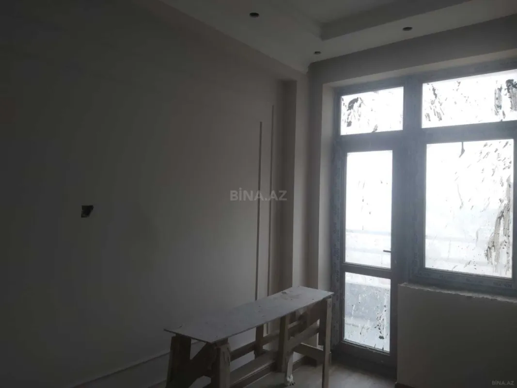 Satılır 3 otaqlı mənzil 106 m²