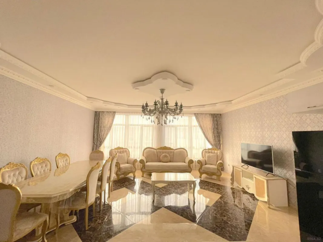Kirayə verilir 2 otaqlı mənzil 110 m²