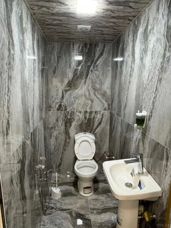 Satılır 2 otaqlı mənzil 84 m²