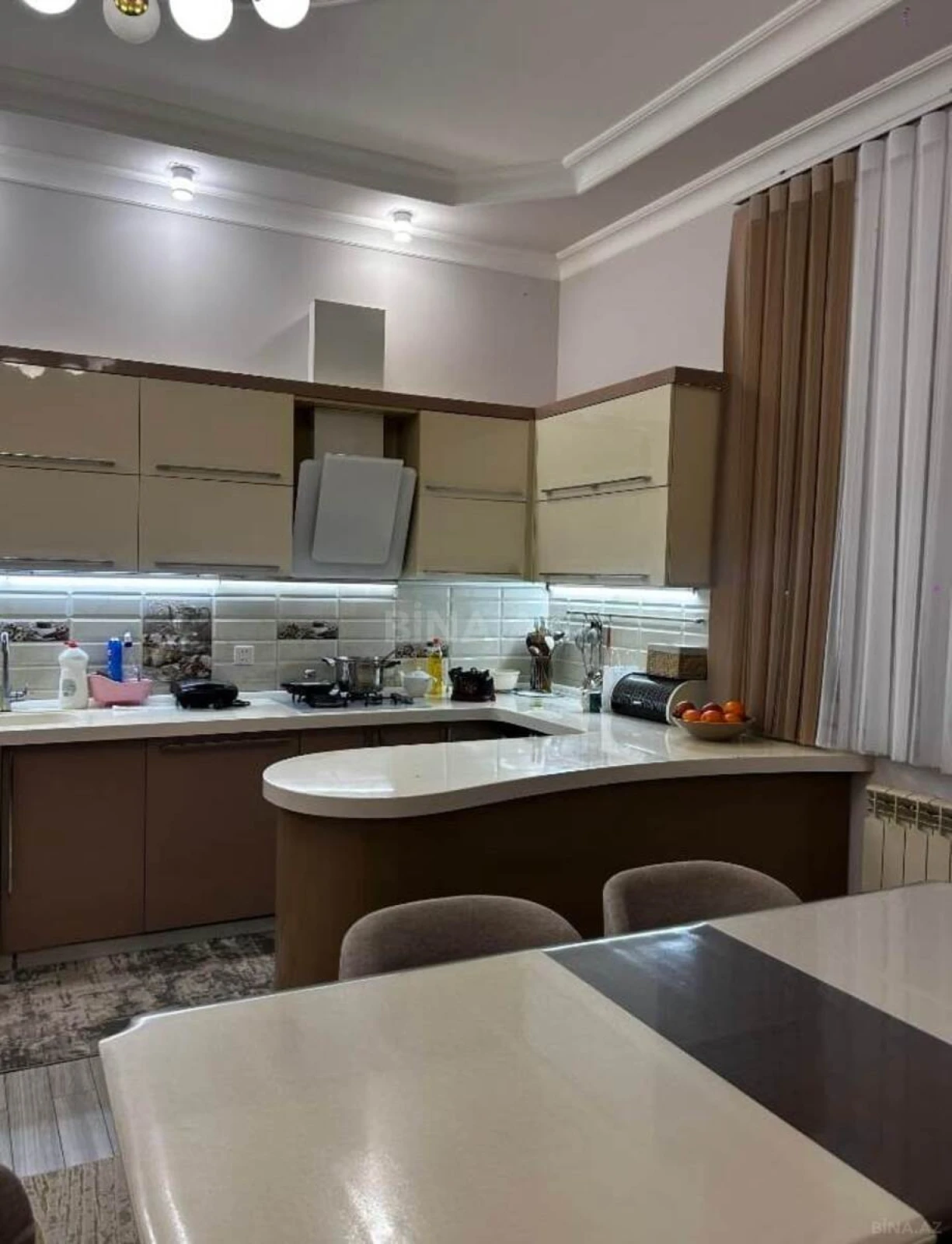Satılır 3 otaqlı mənzil 110 m²