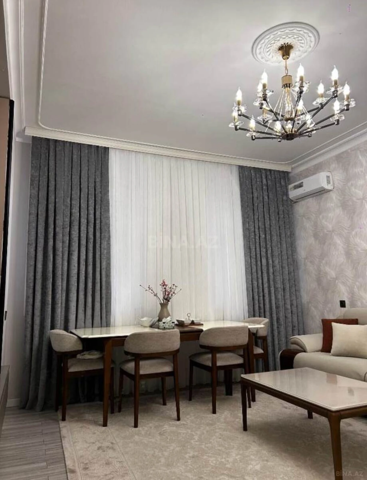 Satılır 3 otaqlı mənzil 110 m²