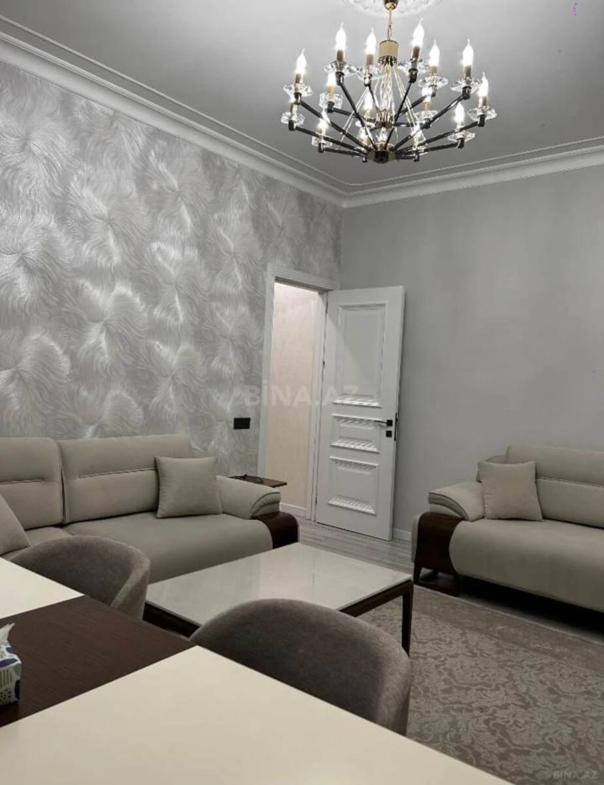 Satılır 3 otaqlı mənzil 110 m²