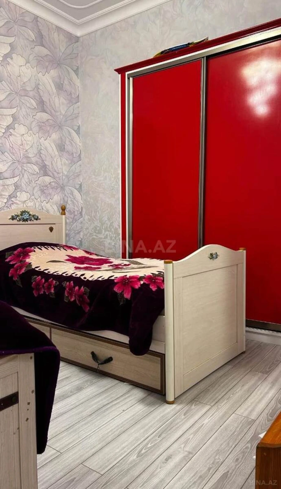 Satılır 3 otaqlı mənzil 110 m²